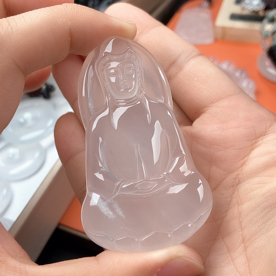 石英质玉颈饰未镶嵌