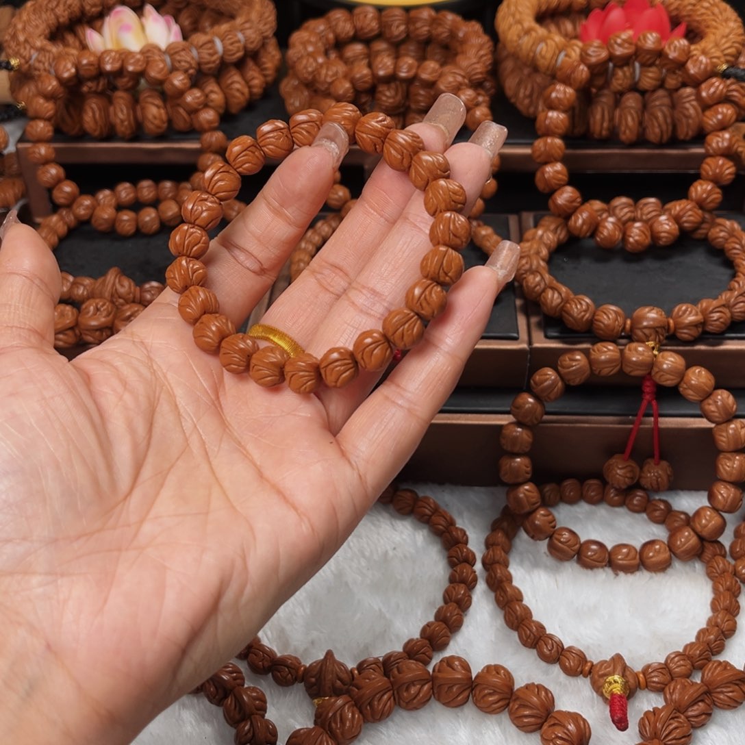 桃核手串?***乐10顶级玉龙脊单圈