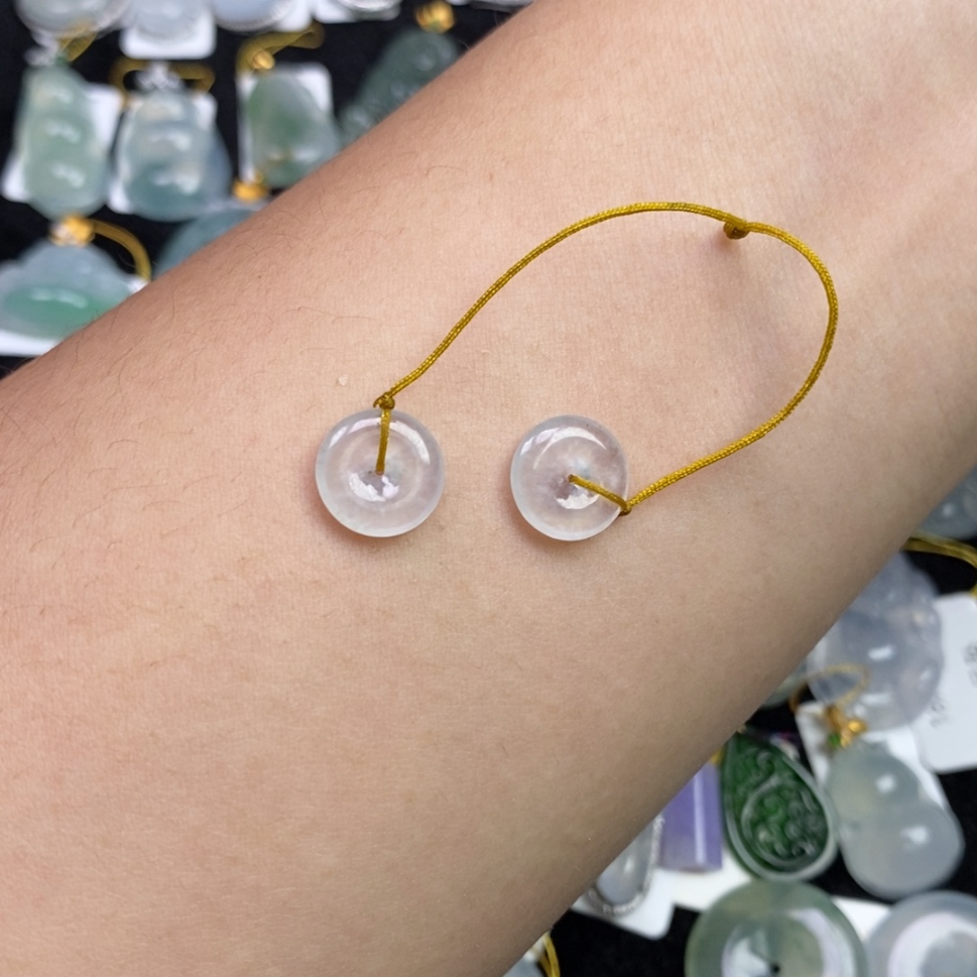 翡翠未镶嵌颈饰平安扣一对