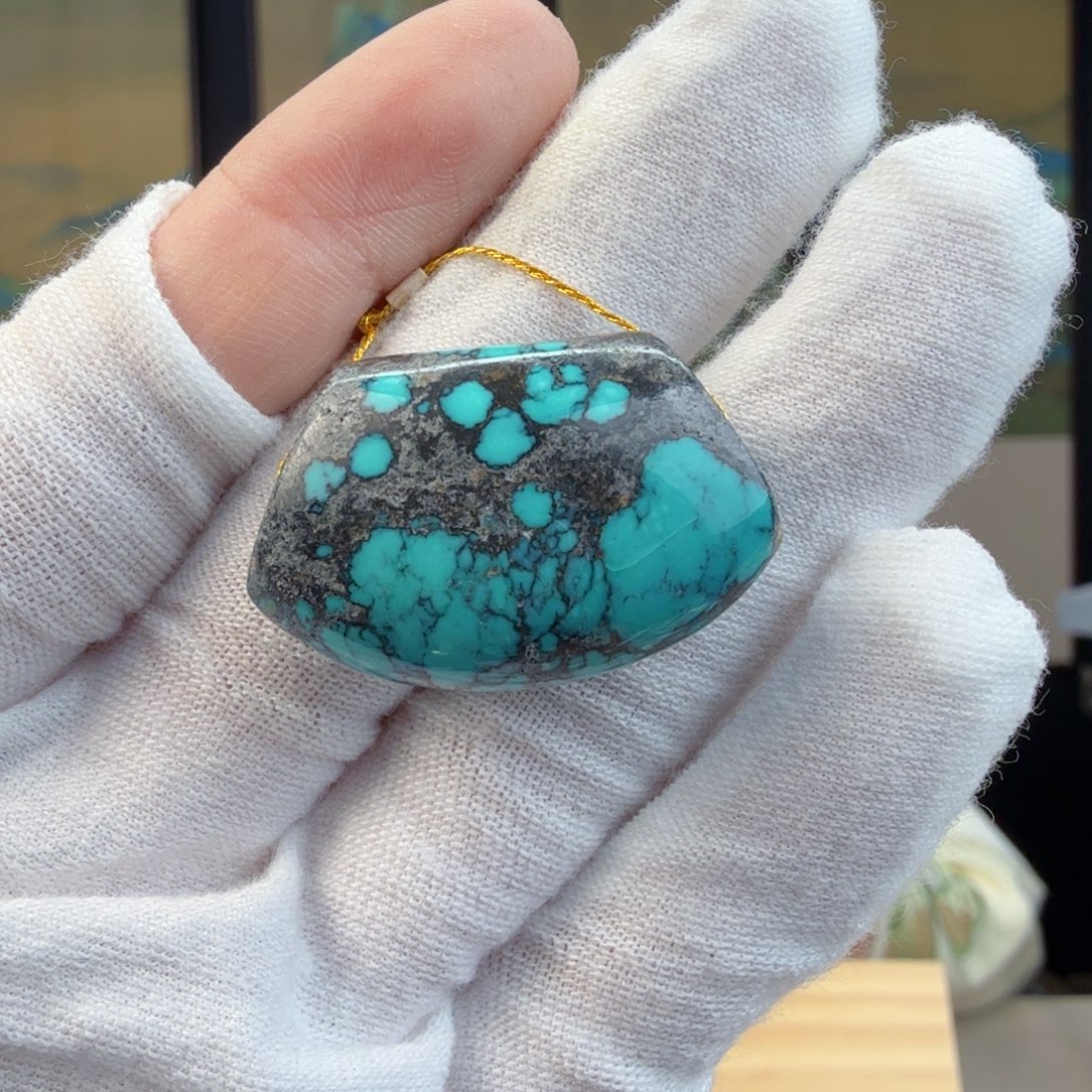 绿松石未镶嵌珠宝奇石