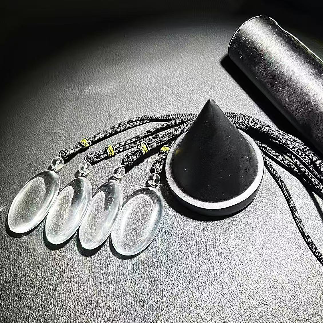 SJ176 净体白水晶吊坠-多样性发其一