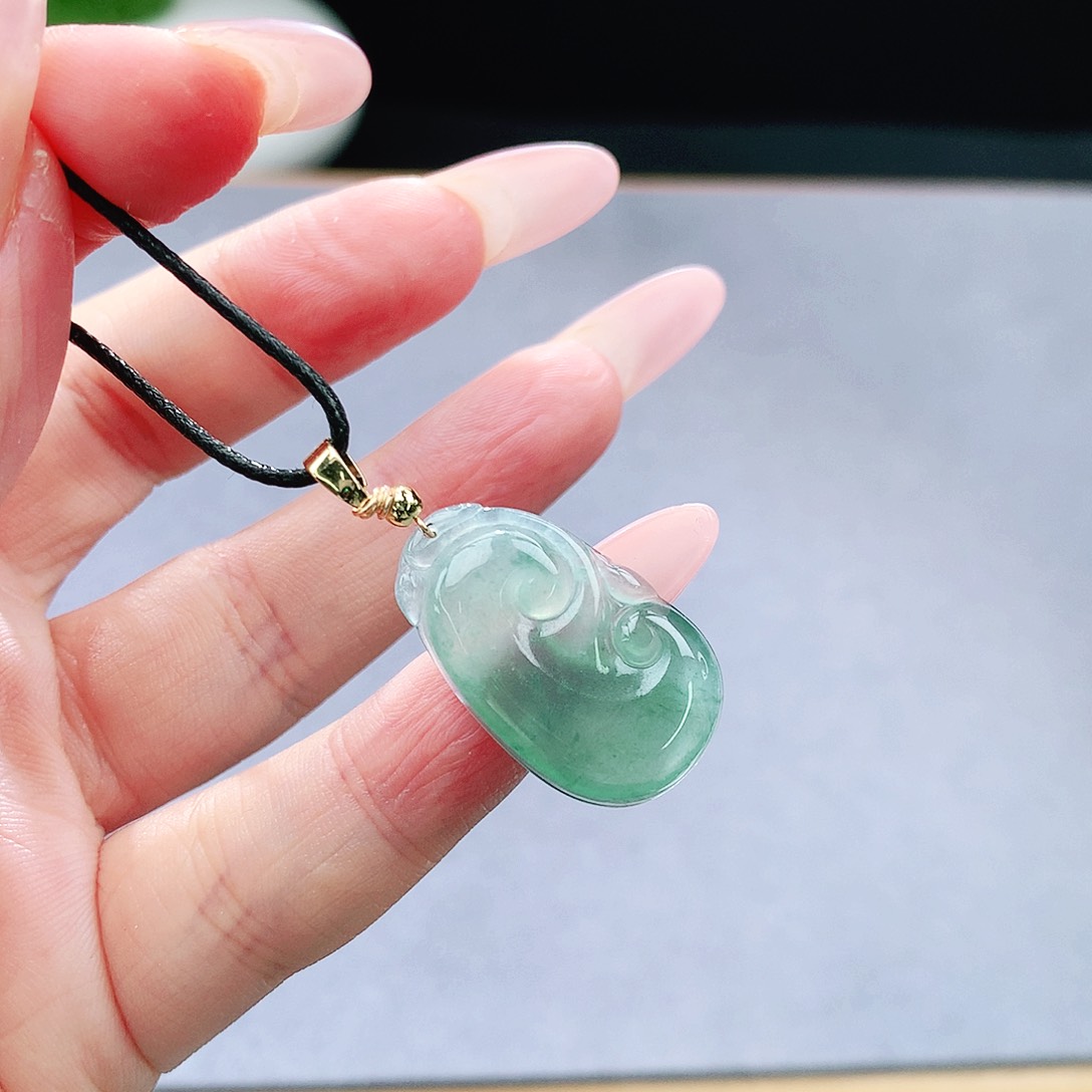 未镶嵌手镯（圆镯）翡翠