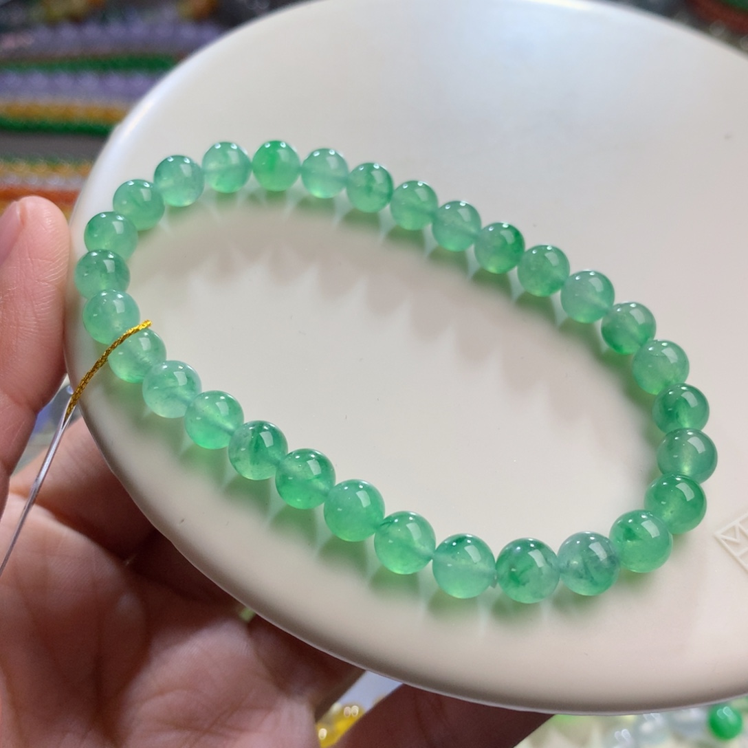 翡翠未镶嵌手链卡6 闭眼拍！金丝绿