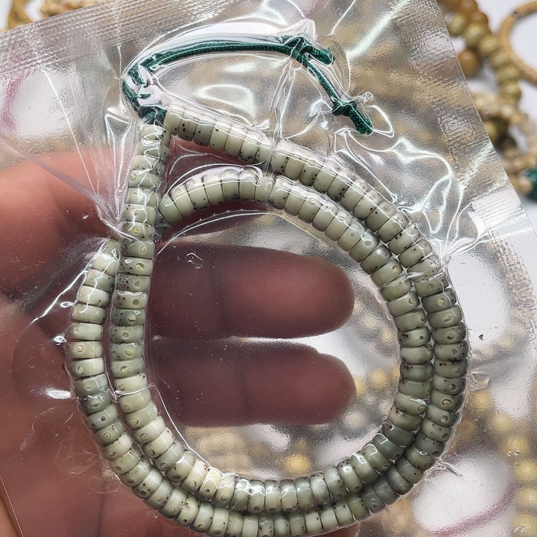 星月菩提把件绿背3x6药片108