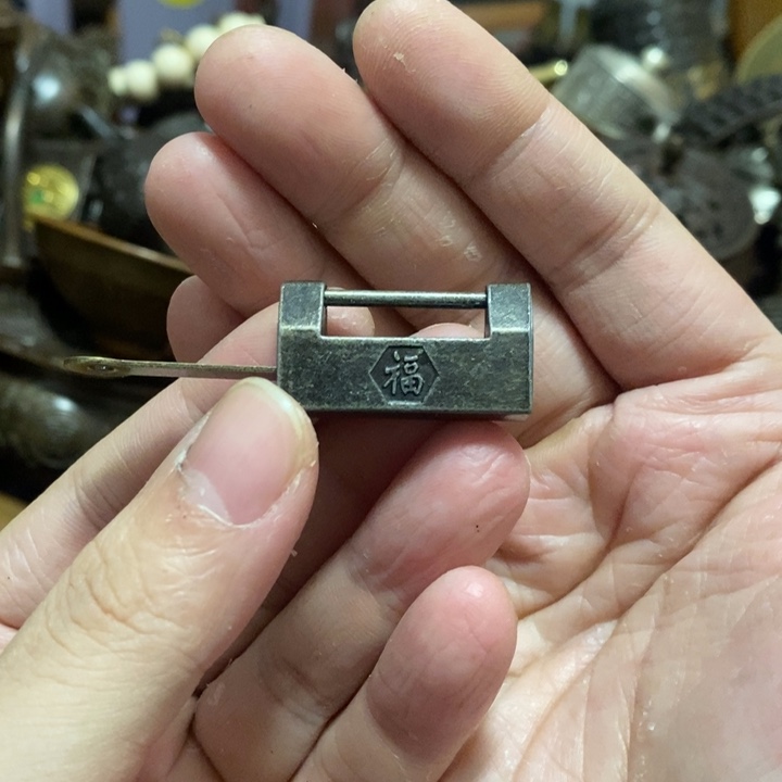 老顽童古玩店鉴赏