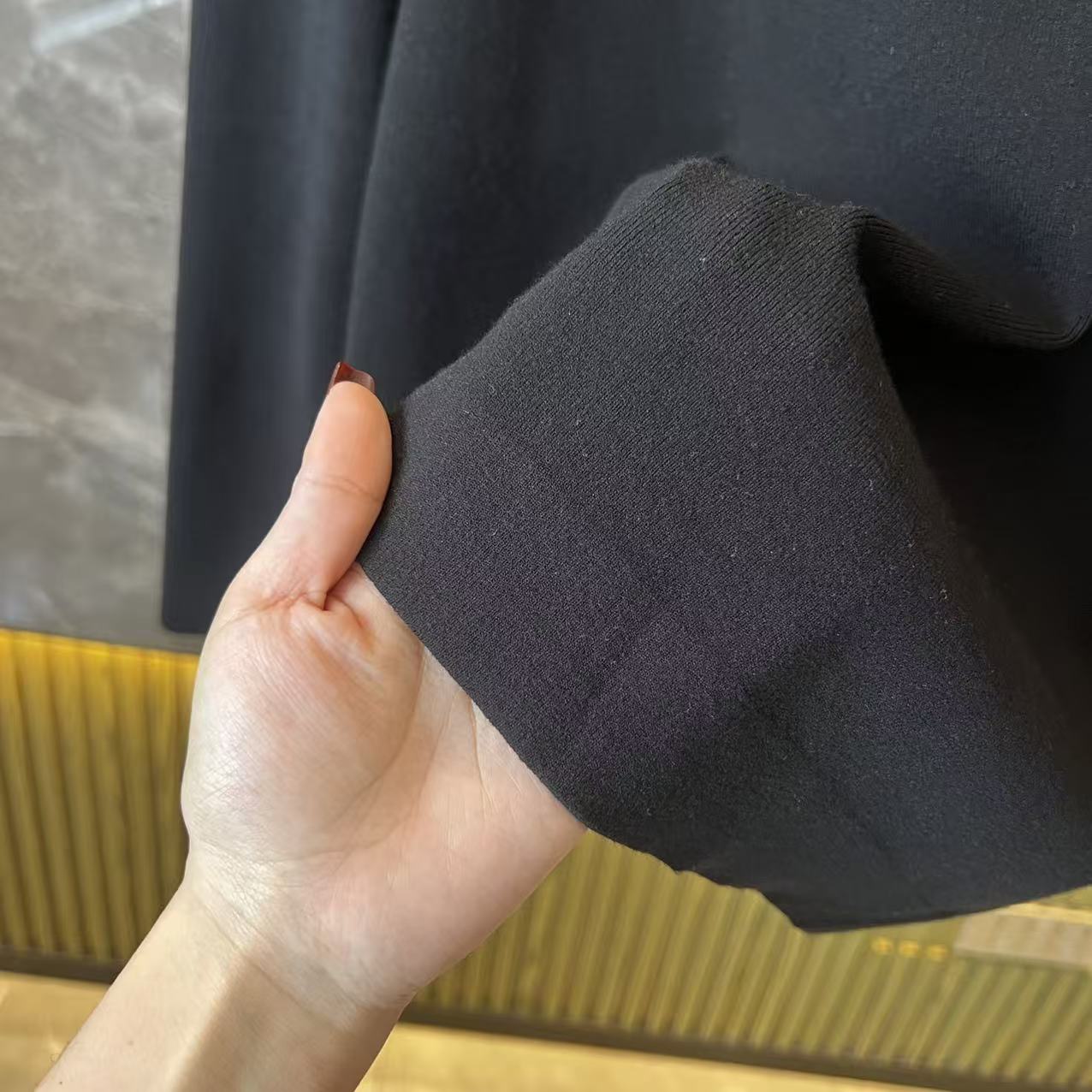 【绢丝绒|现货】冬季男士高端时尚三角标精品长袖针织衫8007