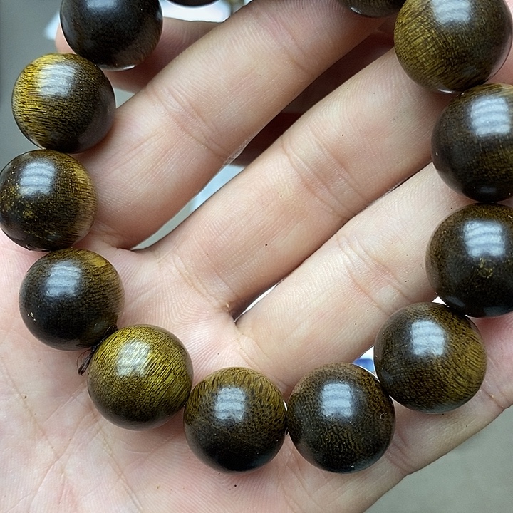 沉香沉香碎屑海南野生莺歌绿1.6沉水52号