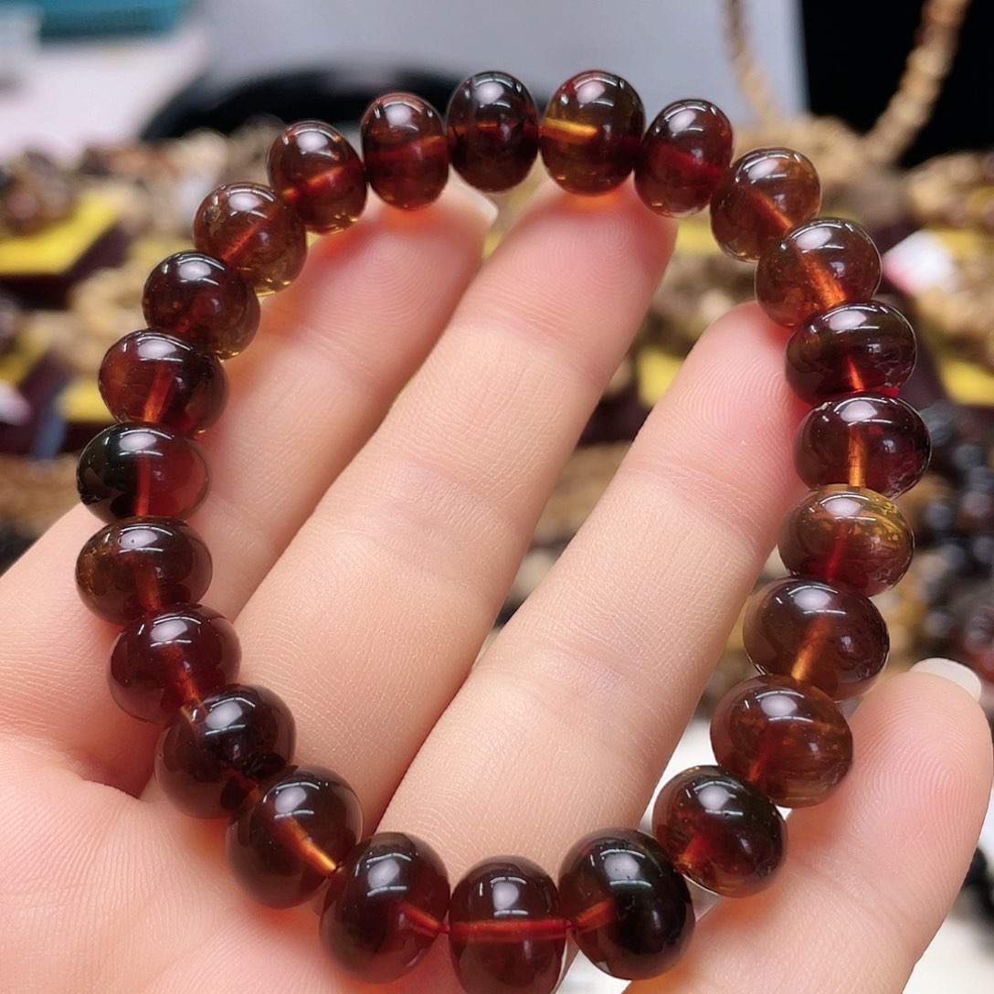 琥珀裸石未镶嵌向*歌十