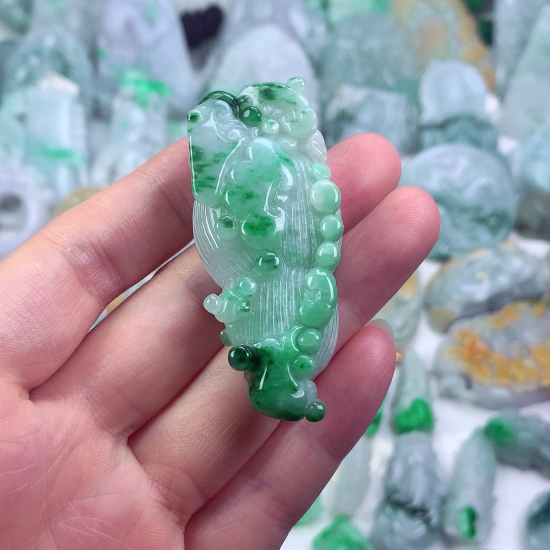 翡翠未镶嵌吊坠(不含链)