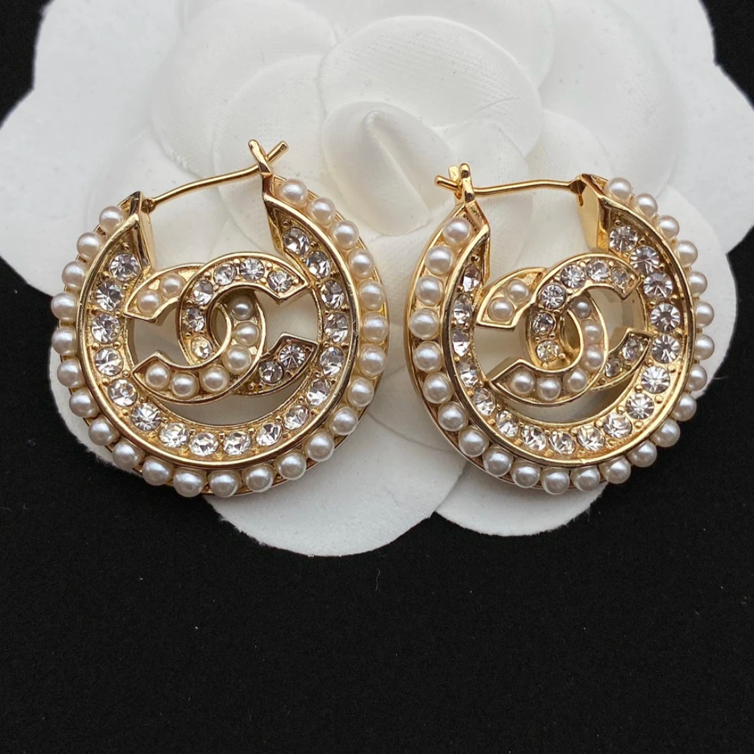 未使用 Chanel/香奈儿 满珠拼满钻金币金色拉丝双 c 大耳圈 