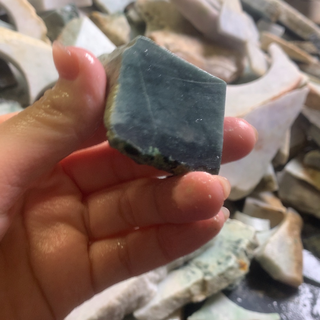 翡翠颈饰未镶嵌缅甸翡翠