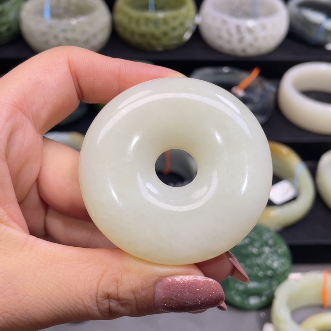 当****和田玉未镶嵌吊坠(不含链)