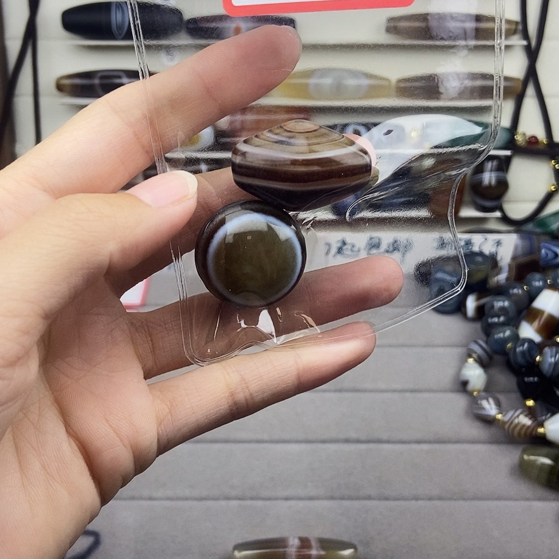 哈***纳玛瑙/玉髓未镶嵌颈饰