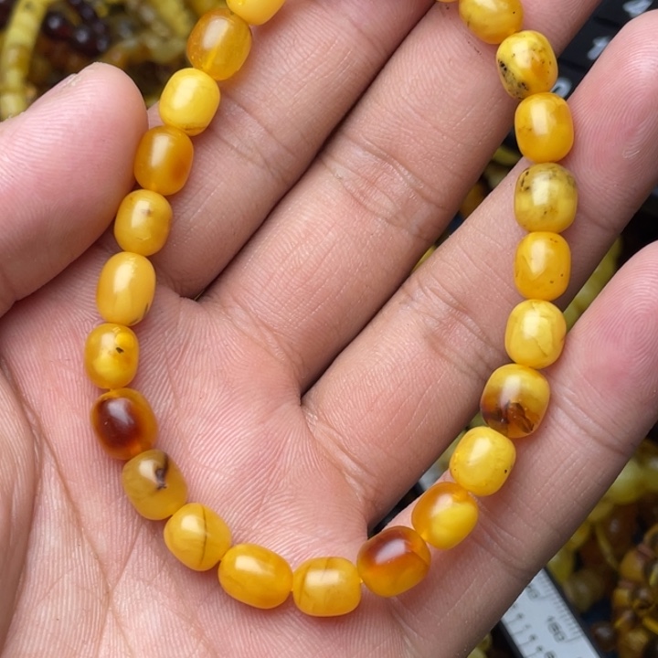 琥珀未镶嵌珠宝奇石