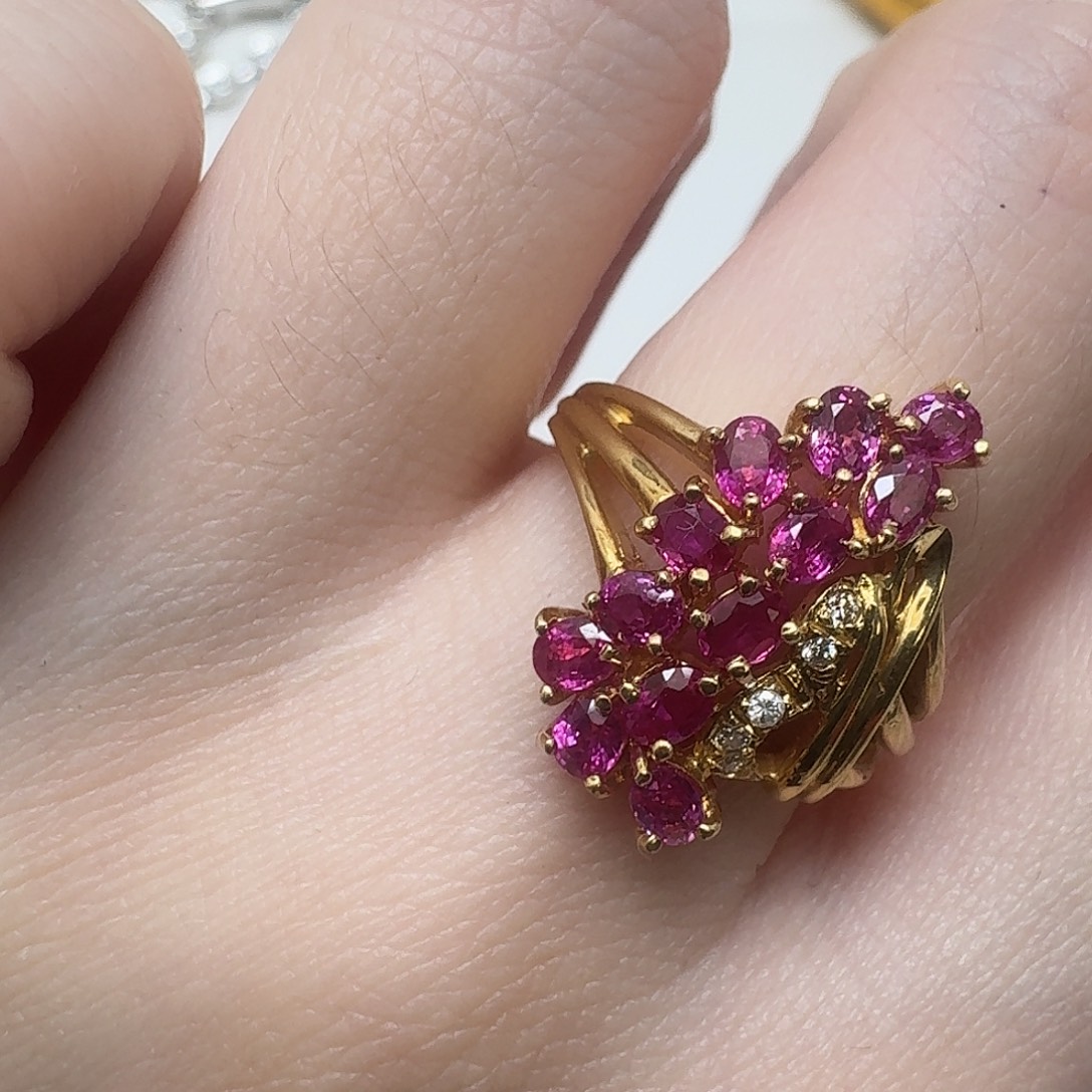 红宝石未镶嵌戒指