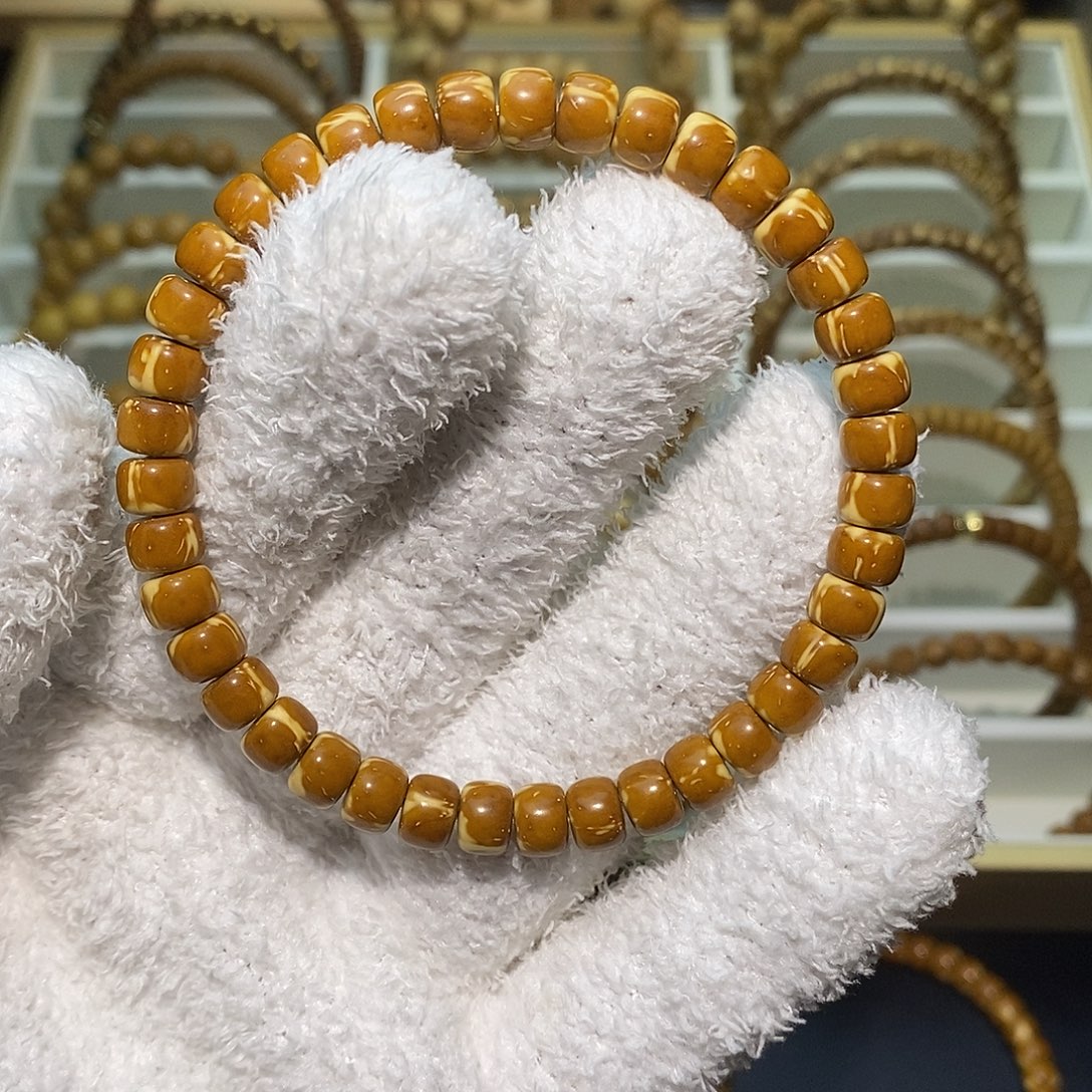 张***迪紫金鼠手串7+花皮鼠尖