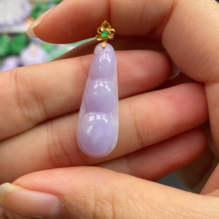 颈饰未镶嵌翡翠吊坠
