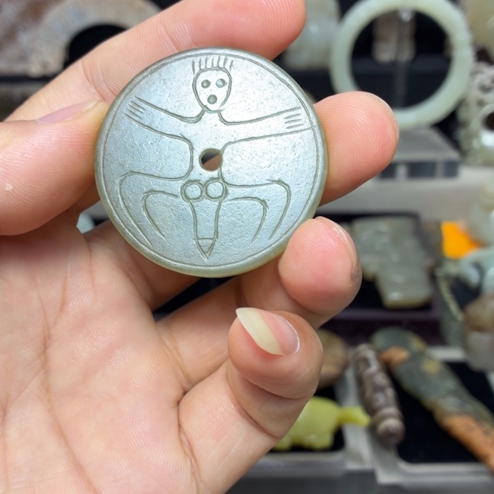 匹***夫和田玉未镶嵌挂件