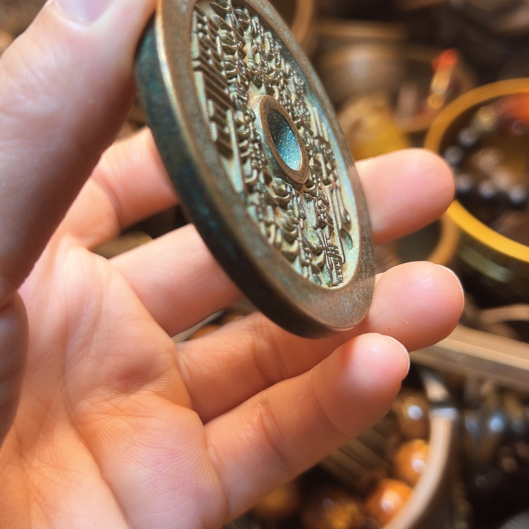 精美铜器工艺品等