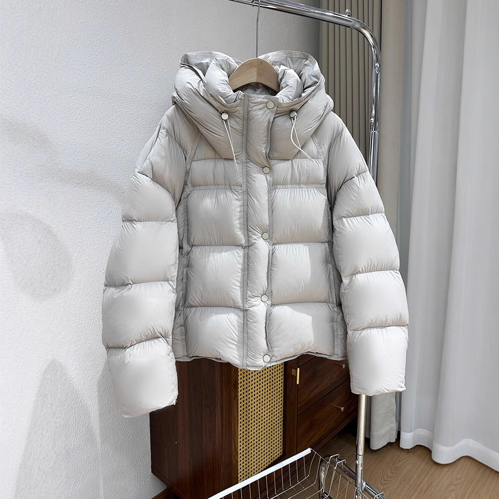 云朵感泡芙棉服女短款2026新款加厚保暖连帽面包服外套女款时尚休