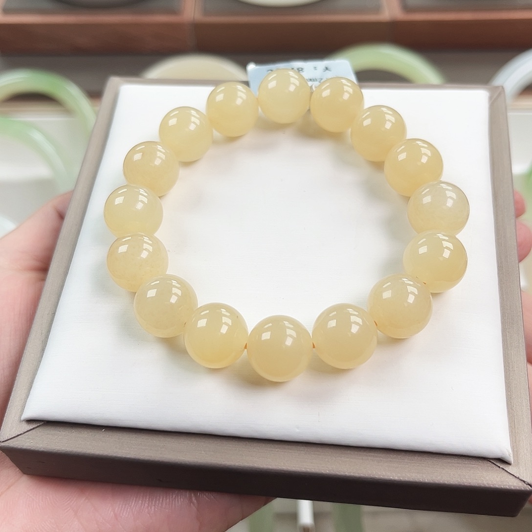 和田玉未镶嵌手链浓蜂蜜 卡12