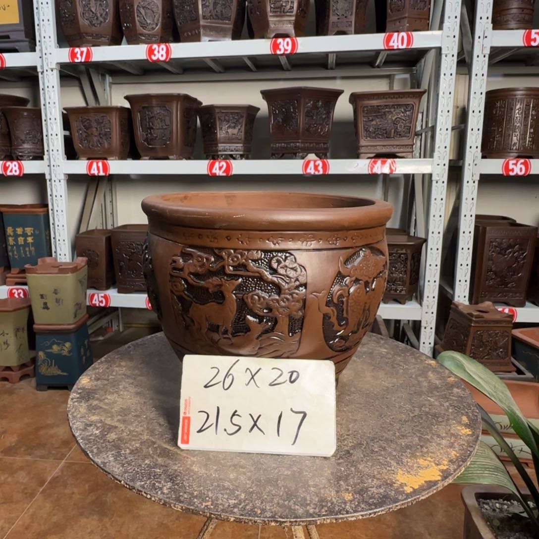 紫砂花盆，有1厘米左右尺寸差距，有色差