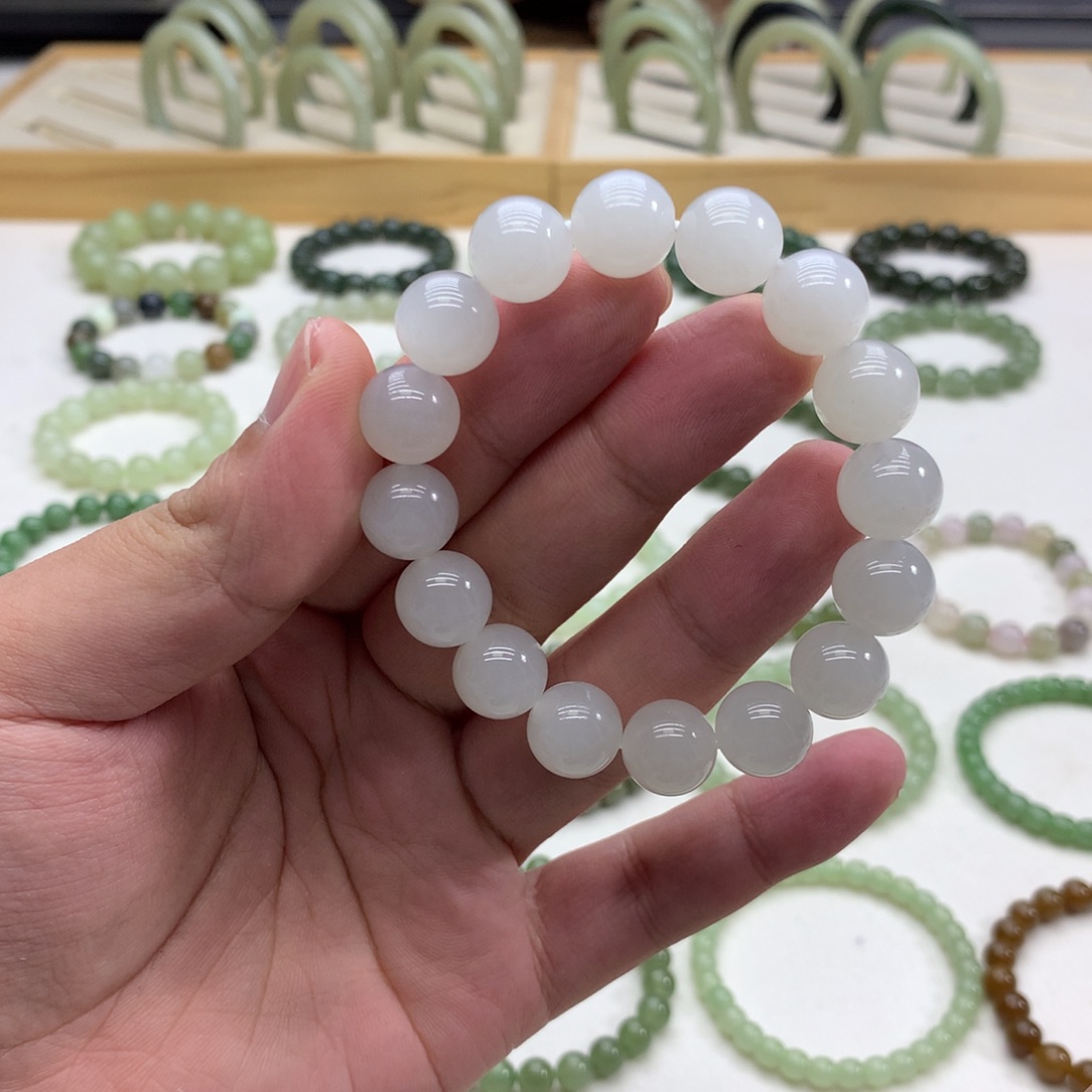 和田玉手串（冰白玉12）未镶嵌