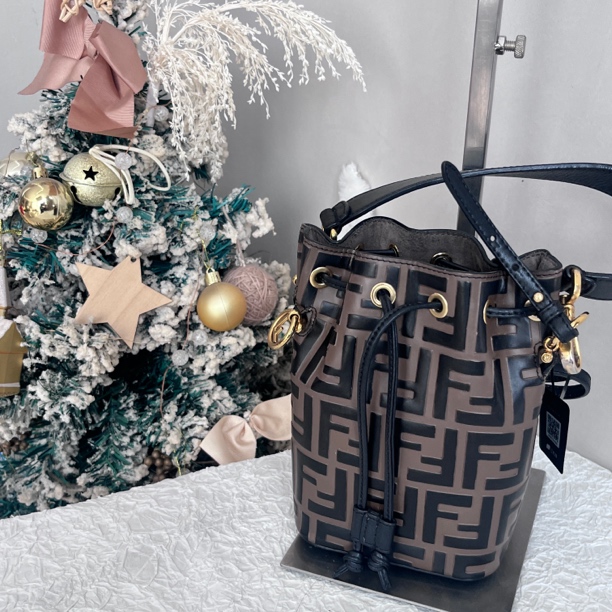95新 FENDI/芬迪 95新 芬迪mini水桶j