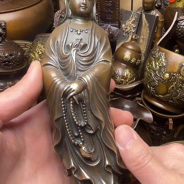 精美铜器批发档口