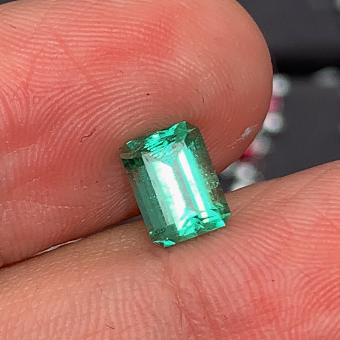 祖母绿裸石未镶嵌1.205哥伦