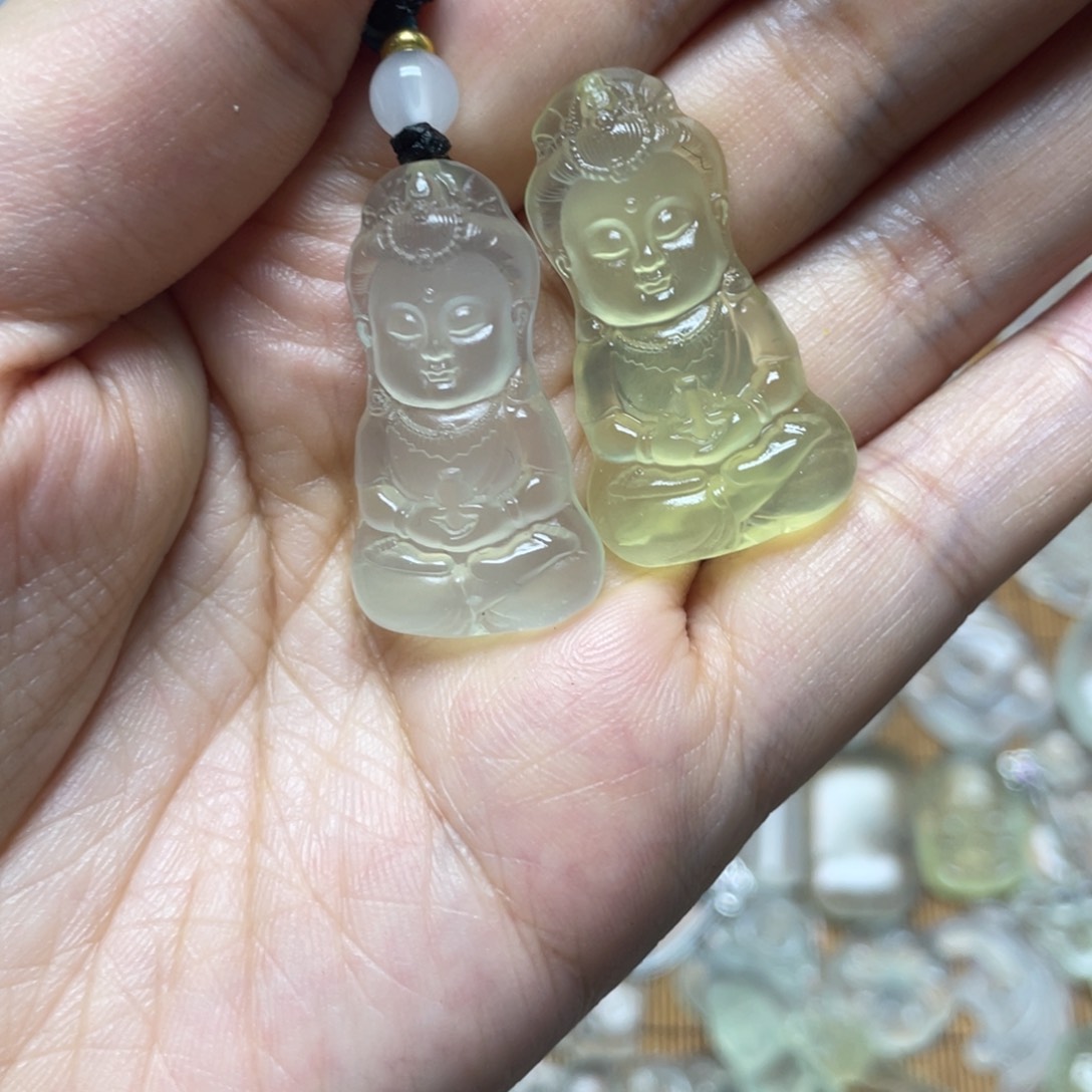 未镶嵌蛇纹石玉颈饰清*