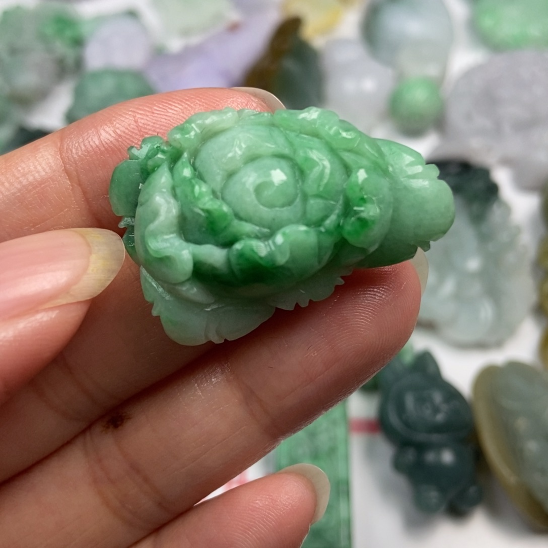 定制翡翠未镶嵌翡翠