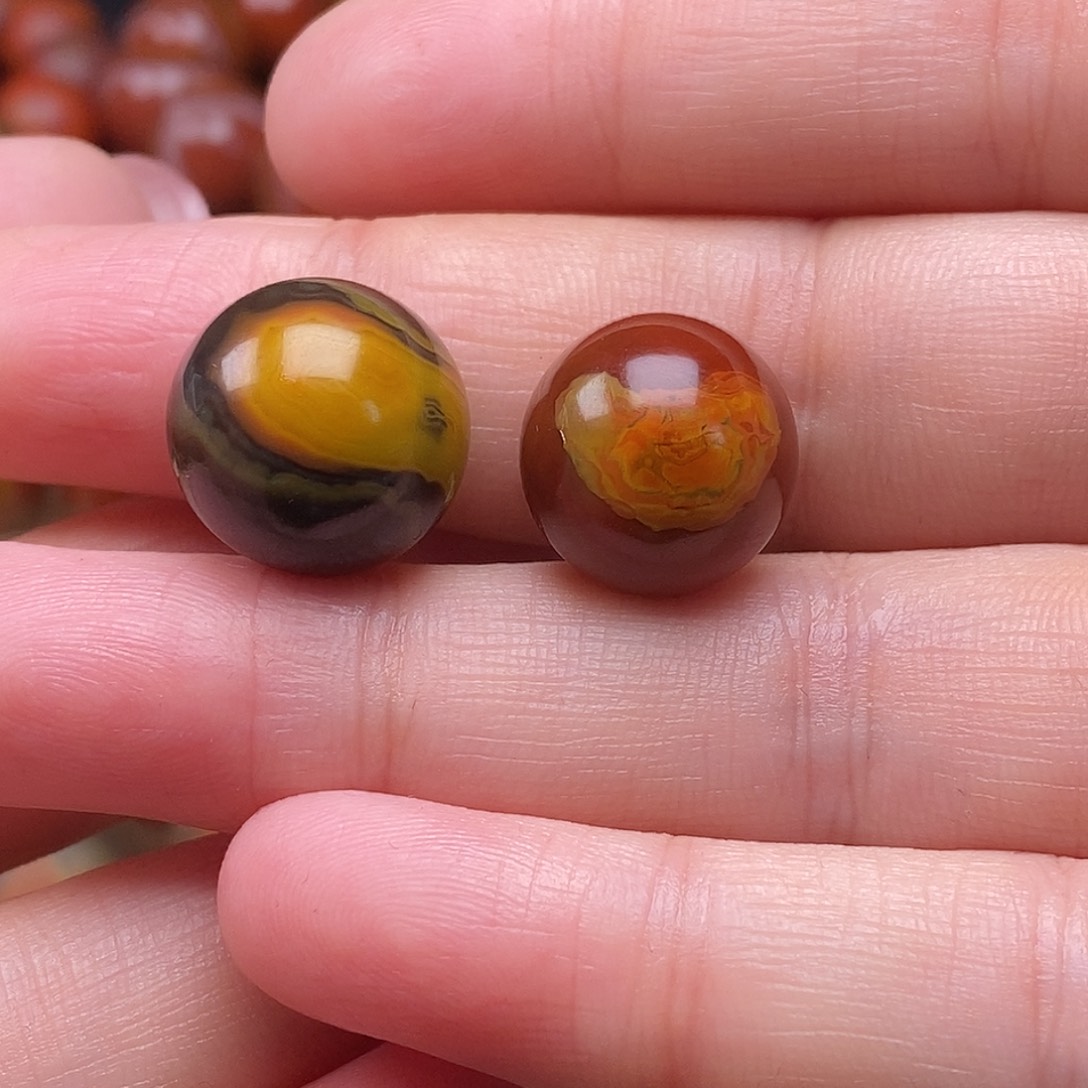 朋***下玛瑙/玉髓未镶嵌战国红玛瑙