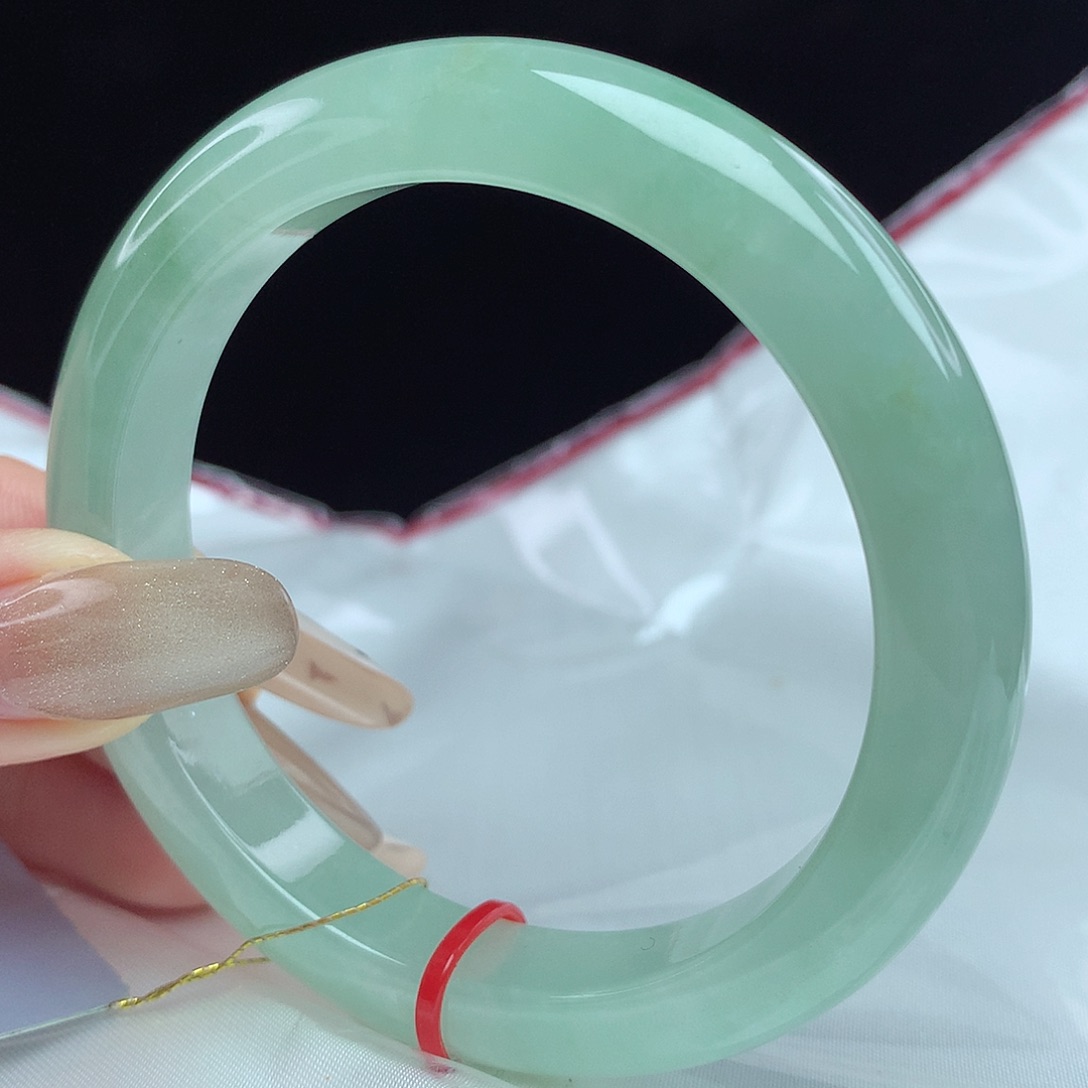 翡翠手镯未镶嵌54圈2433