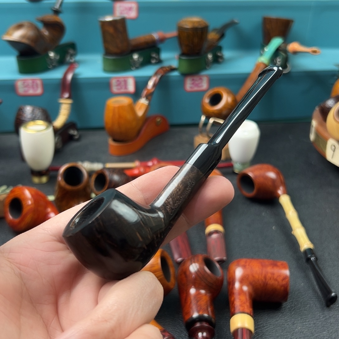 菩***提意大利石楠木烟斗