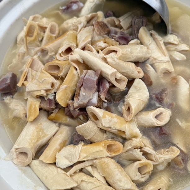 腊排骨炖豆棍（炖菜）