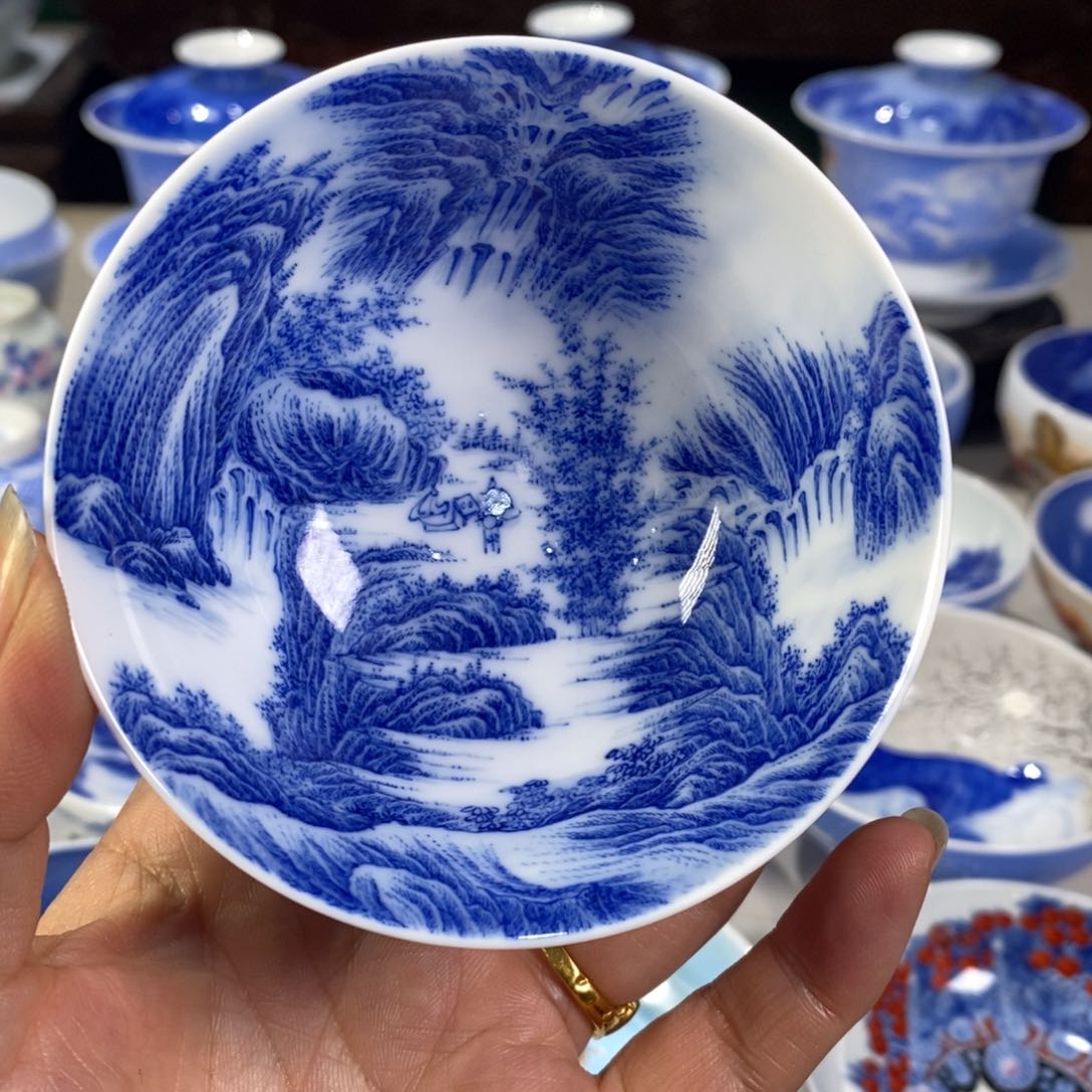 青花山水撇口主人杯