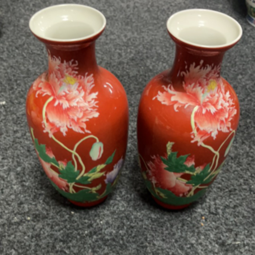 红釉芍药花对瓶手绘