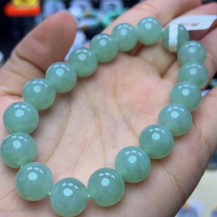翡翠手链未镶嵌翡翠