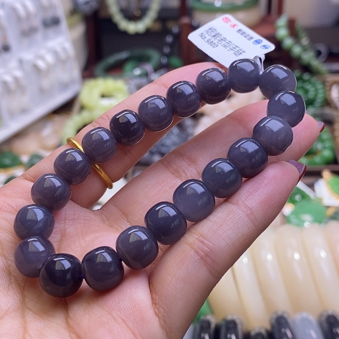 和田玉收藏级老矿料浓烟紫老型珠手链10m未镶嵌