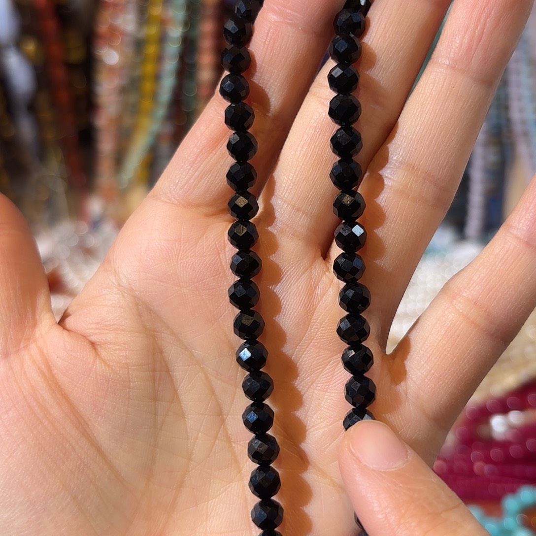 玛瑙/玉髓未镶嵌珠宝半成品黑玛瑙卡6一条