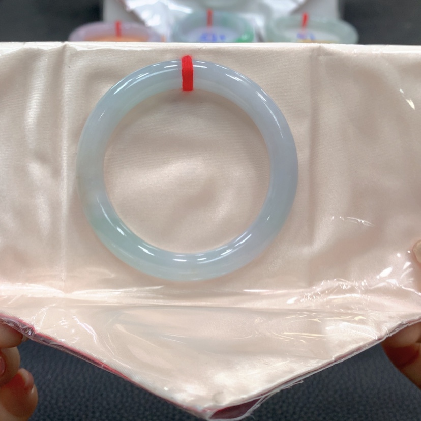 【闪购商品】翡翠手镯未镶嵌翡翠