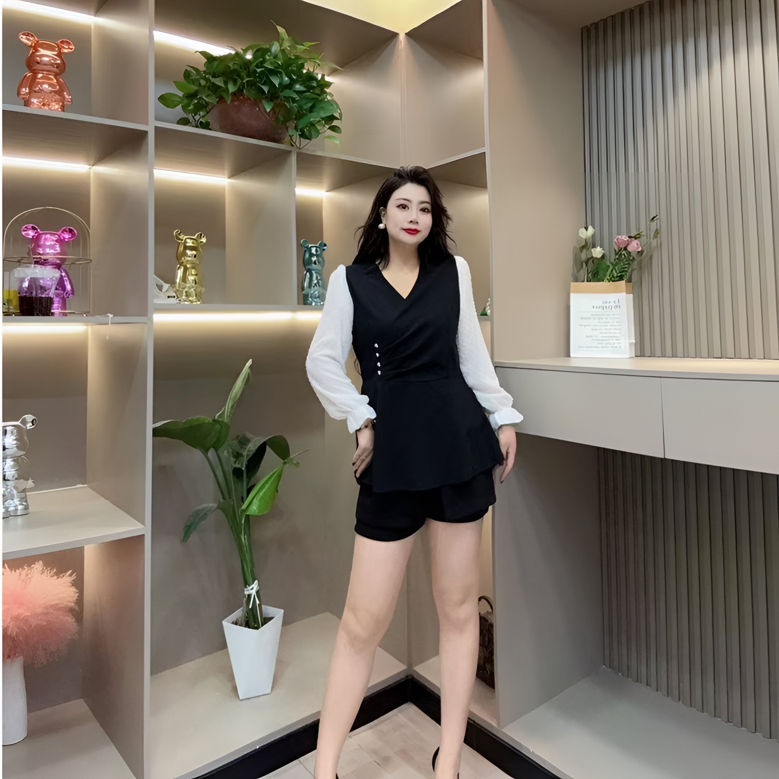 春季洋气小衫-酷 3441潮流压褶拼接纽扣舒适百搭胖MM大码女装新款