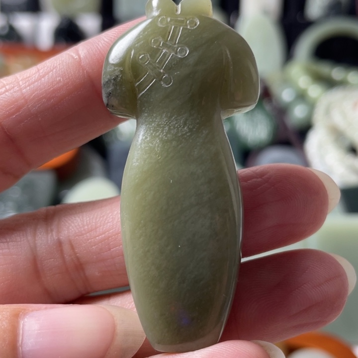 颈饰未镶嵌和田玉