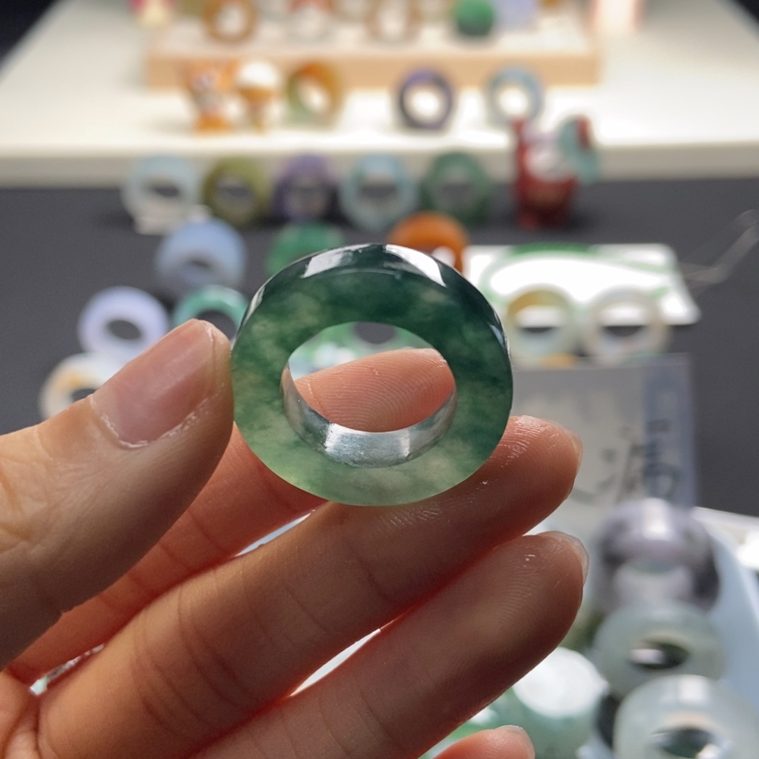 定制翡翠未镶嵌六**一定制