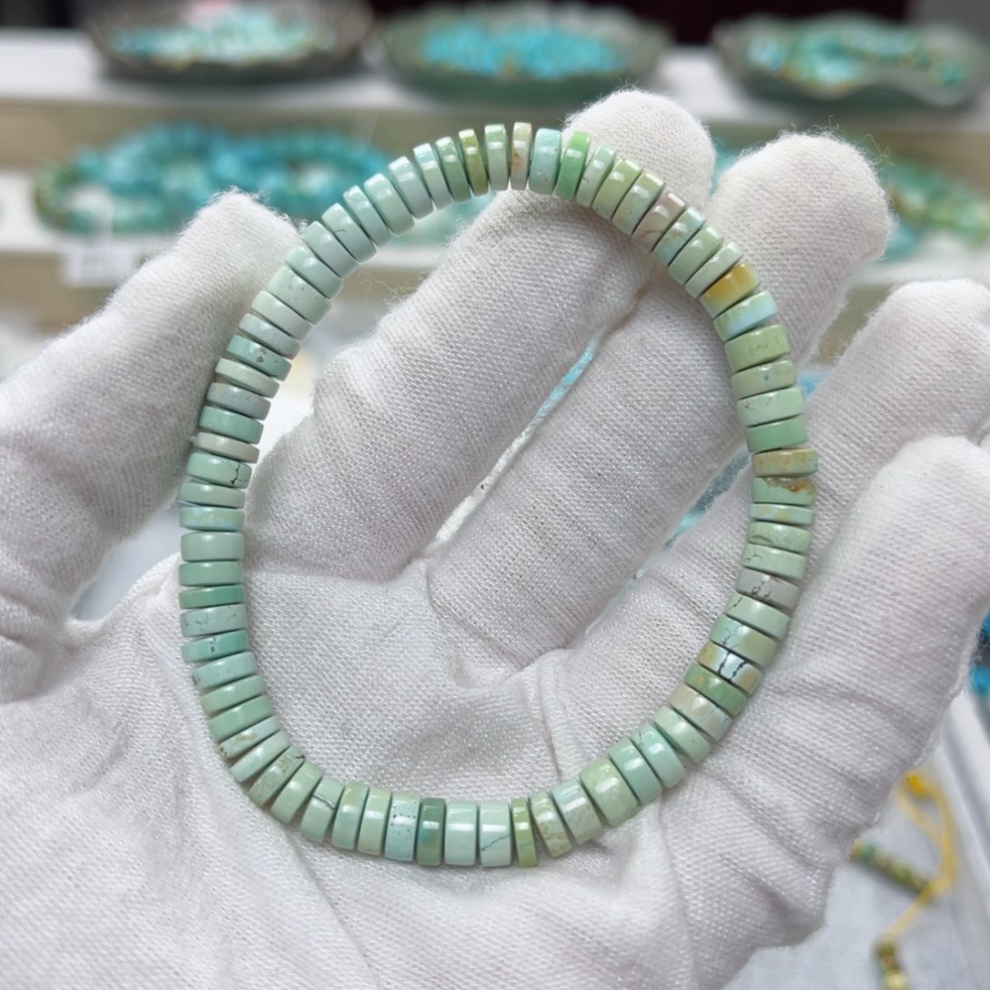 绿松石绿松石未镶嵌