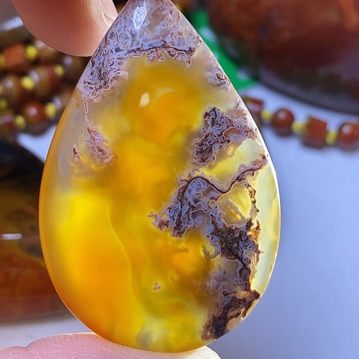 玛瑙/玉髓颈饰未镶嵌
