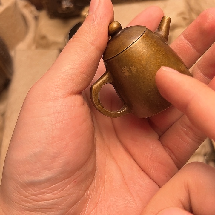 文玩铜器做工精良