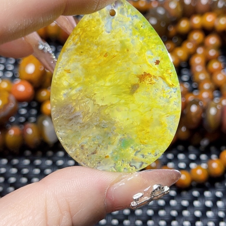 玛瑙/玉髓颈饰未镶嵌青*蕻