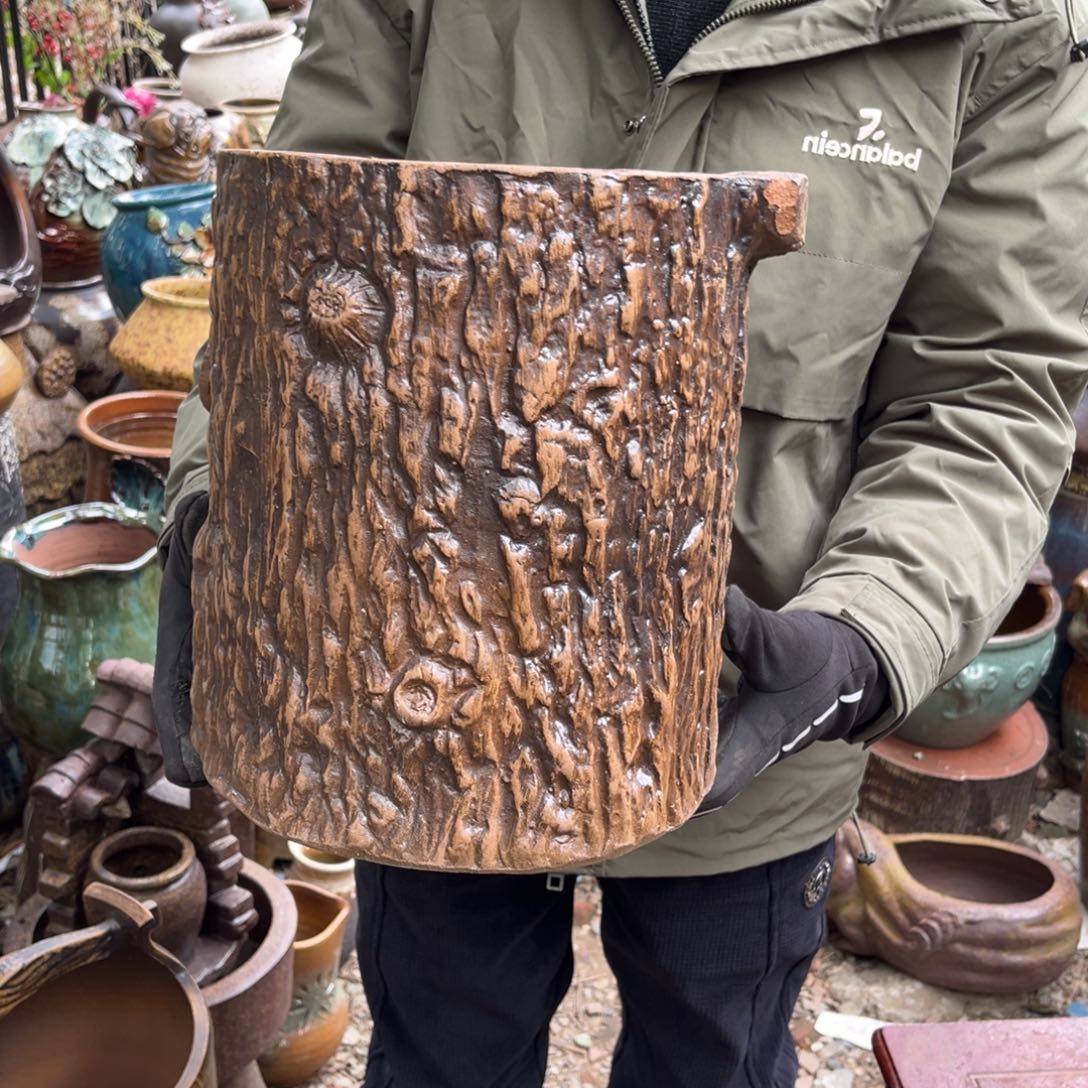 红陶高30口25有孔瑕